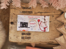 Load image into Gallery viewer, 100g The Red Christmas Chocolate Bar