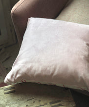 Load image into Gallery viewer, Pre Order The Luxury Bows Cushion