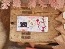 Load image into Gallery viewer, 100g The Red Christmas Chocolate Bar