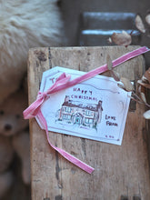 Load image into Gallery viewer, Personalised Holiday Cottage Gift Tag