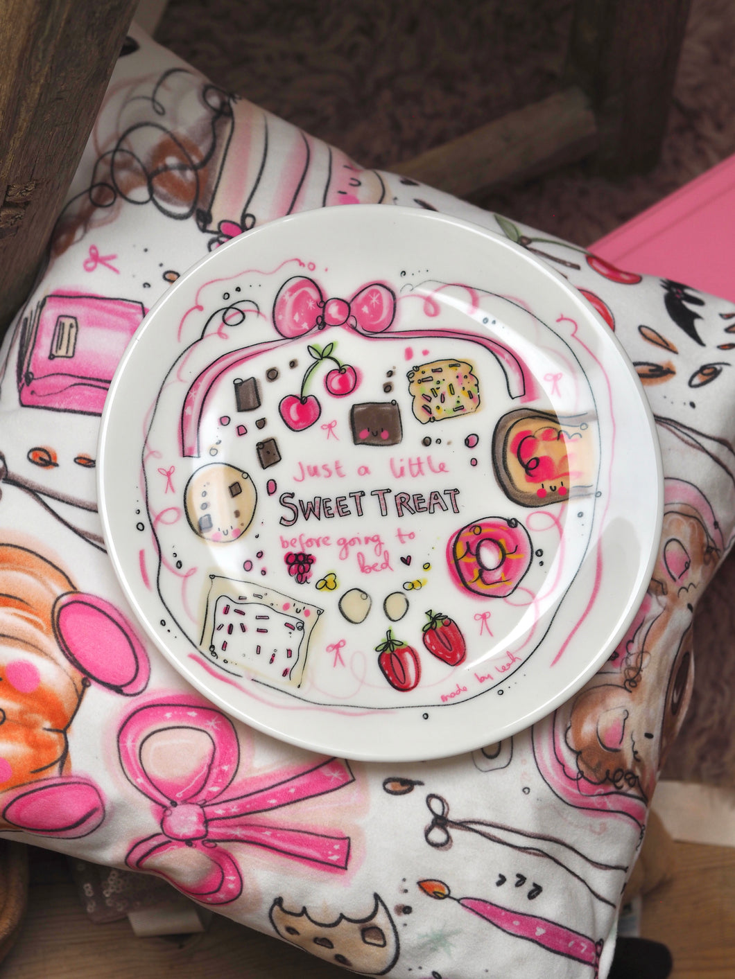 ‘A Little Sweet Treat Before Bed’ Plate