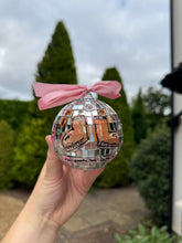 Load image into Gallery viewer, 8cm Little Autumn Ball ‘Ugg Season’
