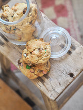 Load image into Gallery viewer, PRE ORDER The BIG DADDY Box Of 6 Luxury Made By Leah Cookies (&amp; Matching Cookie Card)
