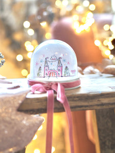 Winter Castle & Velvet Ribbon Snow Globe