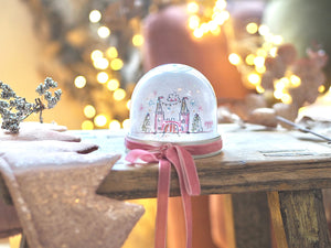 Winter Castle & Velvet Ribbon Snow Globe