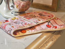 Load image into Gallery viewer, The Foodie Oven Gloves
