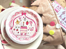 Load image into Gallery viewer, Made by Leah 8 Cute Paper Party Plates
