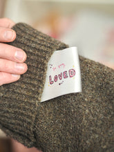 Load image into Gallery viewer, Pair of sew in fabric labels ‘So Very Loved’ x ‘Bunnies’
