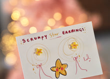 Load image into Gallery viewer, Scrumpy Star Earrings

