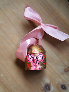 Hand Painted Brass Bell 3 ‘Big Bow’