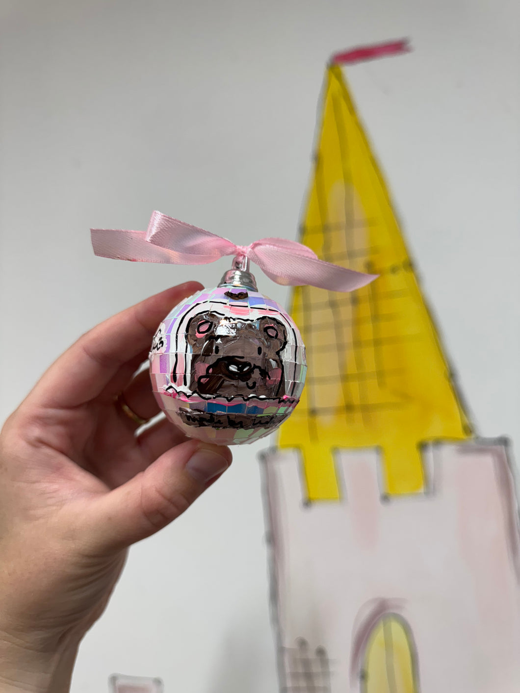 Disco Ball White Bauble ‘bear’