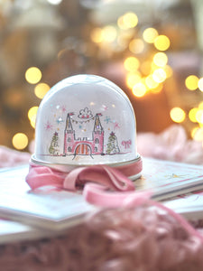 Winter Castle & Velvet Ribbon Snow Globe