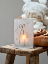 Load image into Gallery viewer, Cosy Season Glass Flower Vase/Candle Thunder Vase
