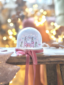 Winter Castle & Velvet Ribbon Snow Globe