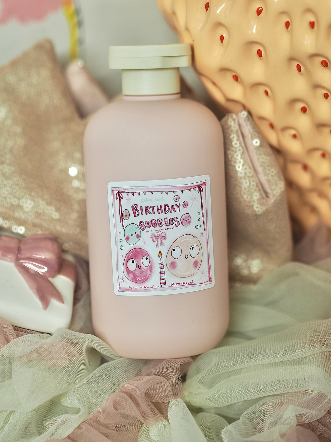 ‘Birthday Bubbles’ Marshmallow Bubble bath 300ml