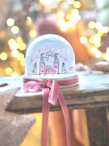 Winter Castle & Velvet Ribbon Snow Globe