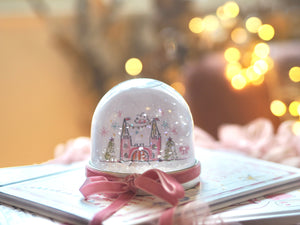 Winter Castle & Velvet Ribbon Snow Globe